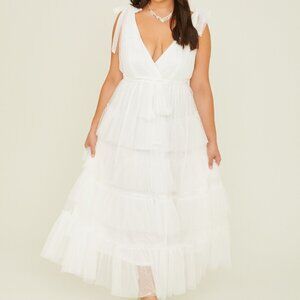 Madeline Dot Maxi Dress - Arula